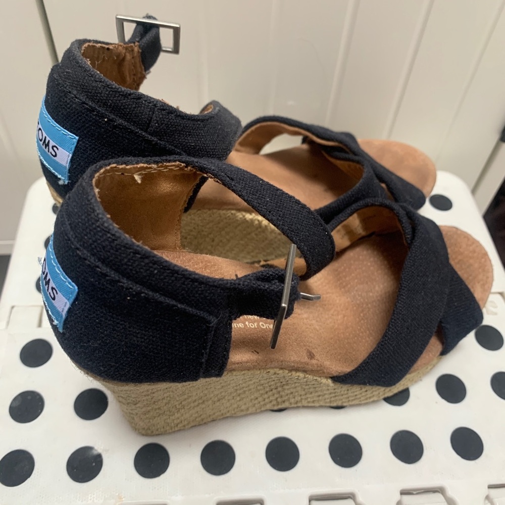 Black TOMs wedges size 5
